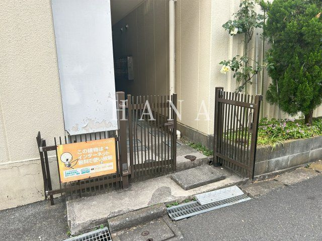 グリーンヴィレッジのエントランス
