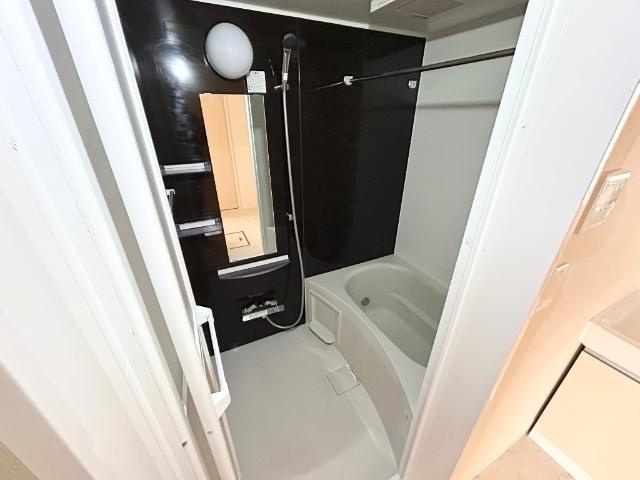 パルジェ岸根公園の浴室|バス