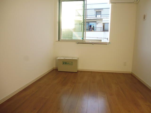 マーベラス府中・栄町の居間・リビング