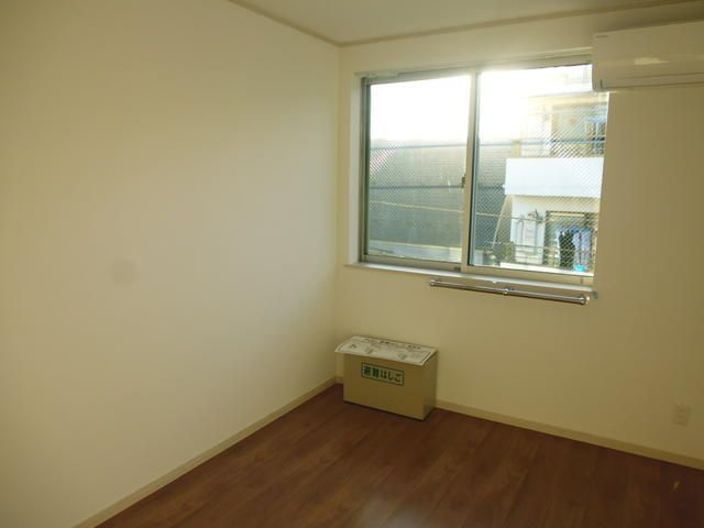 マーベラス府中・栄町の居間・リビング