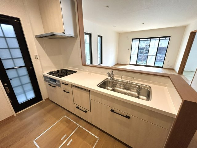 北名古屋市六ツ師町田戸建のキッチン