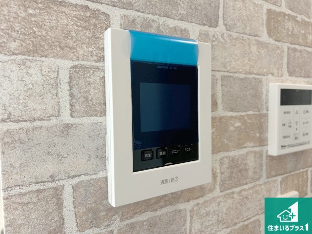 伊丹市昆陽泉町　新築一戸建ての防犯設備|カラーモニターインターホン！声だけでなく来訪者の姿や顔がモニターで確認できるので、小さなお子様がいらっしゃるご家庭でも安心できます！