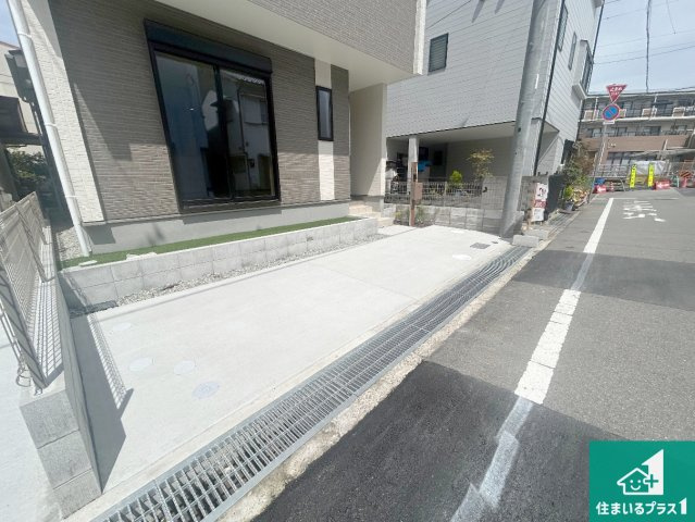 伊丹市昆陽泉町　新築一戸建ての駐車場|駐車スペース！散水栓があるので、こまめに愛車を洗えます！