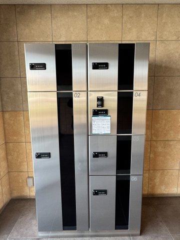 ワイズユウラク入間のその他共用部分|忙しくてなかなか荷物を受け取れない方も安心です！もう不在票が溜まることはありません
