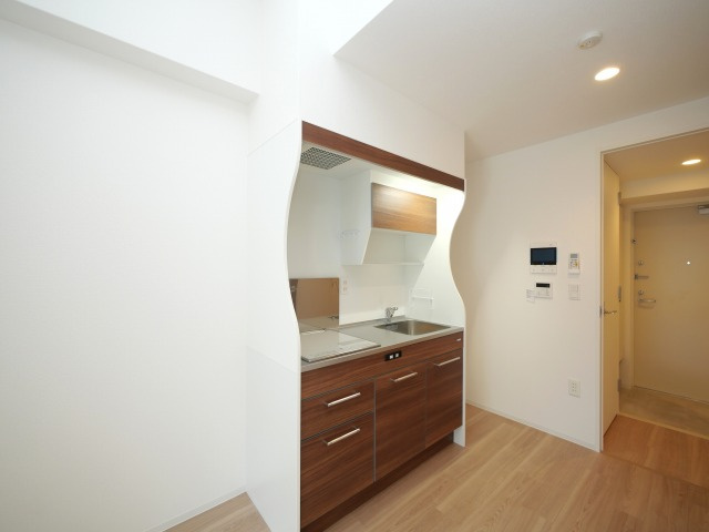 セレニテ新大阪グランデミリューのキッチン