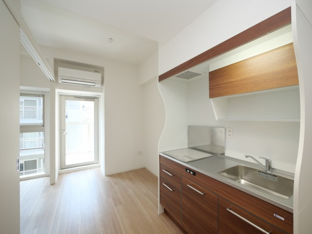 セレニテ新大阪グランデミリューの居間・リビング