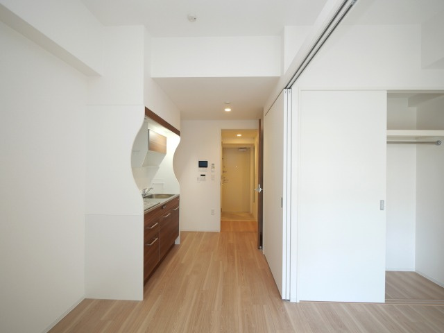 セレニテ新大阪グランデミリューの居間・リビング