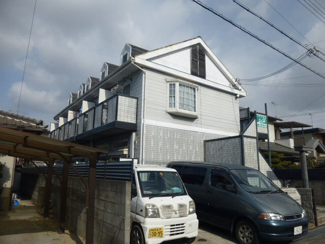 姫路市飾磨区山崎台のハイツ