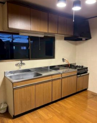 利回り14％！和泉中央駅徒歩圏 リフォーム済み戸建のキッチン