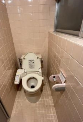 利回り14％！和泉中央駅徒歩圏 リフォーム済み戸建のトイレ