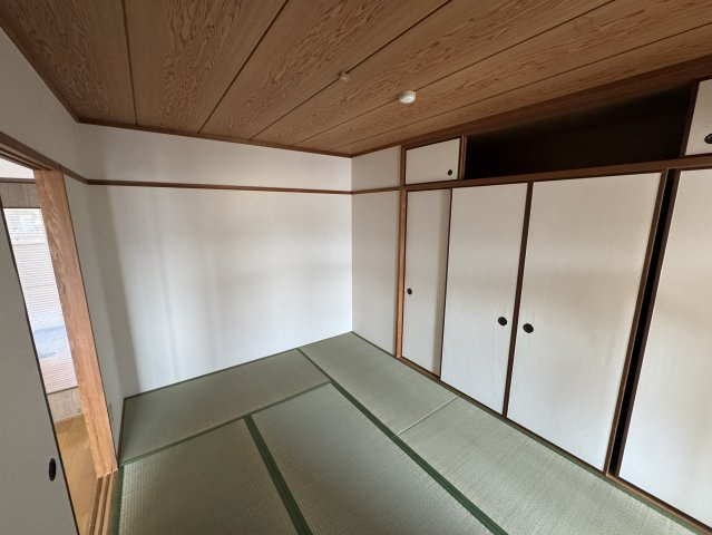 パレ・ロワイヤル岩橋の和室