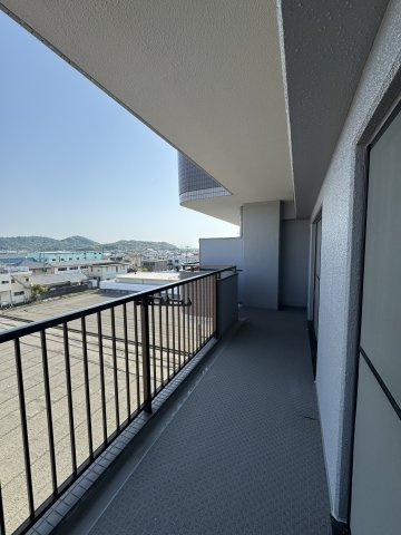 パレ・ロワイヤル岩橋のバルコニー