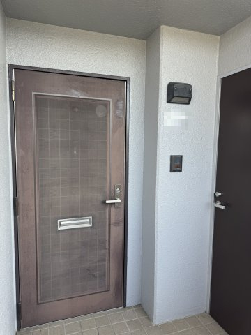 パレ・ロワイヤル岩橋の玄関