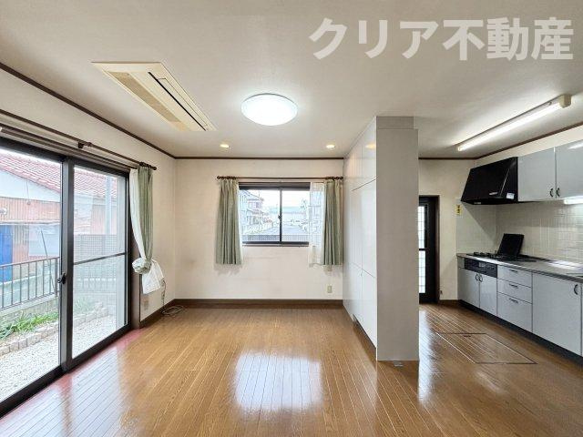 【居間・リビング】 | 高崎市飯塚町　中古住宅