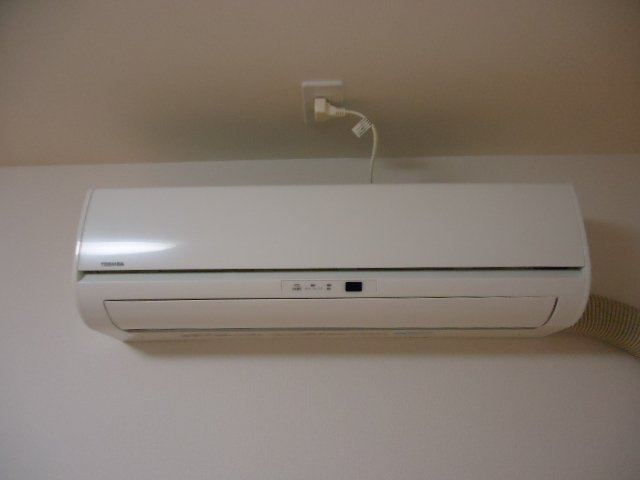 ラヴィアンローズＳの設備|エアコン
