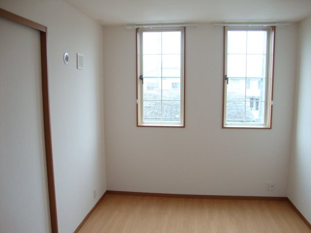 ワイワイ・ハウス杉木田の洋室|洋室