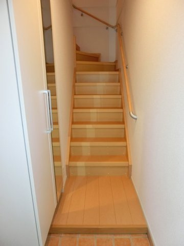 ブライト・ヒルサイドＫⅠの玄関