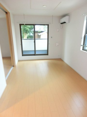 ブライト・ヒルサイドＫⅠの居間・リビング