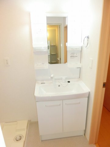 ブライト・ヒルサイドＫⅠの洗面所