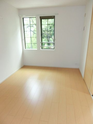 ブライト・ヒルサイドＫⅠの洋室