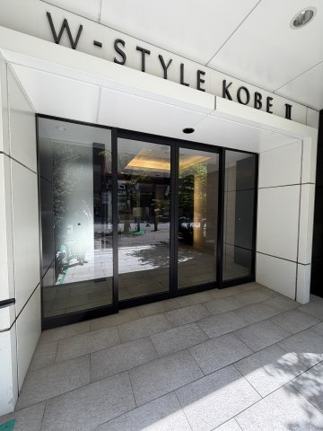 W-STYLE神戸Ⅱのエントランス