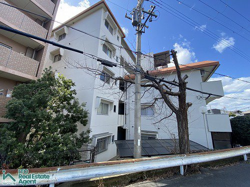 白川セントラルハイツの外観