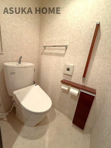 サン・ステージ緑園都市東の街のトイレ|新規交換済ウォシュレット内蔵の最新トイレ設備です♪