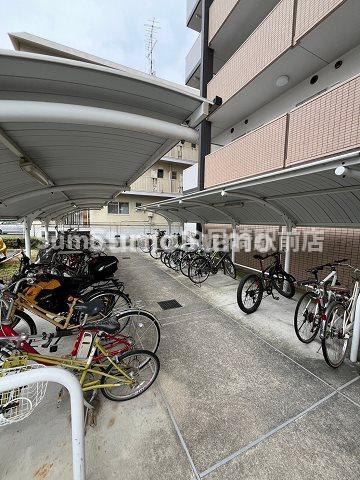 クレスト園田のその他共用部分|きれいな外観です