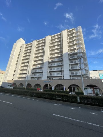 須磨月見山ハイツの外観