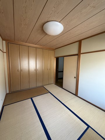 ハイツ森本の和室