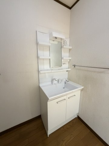 ハイツ森本の洗面所