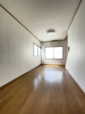 吾妻通６丁目貸家の寝室