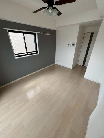 Luxe神戸WESTの居間・リビング