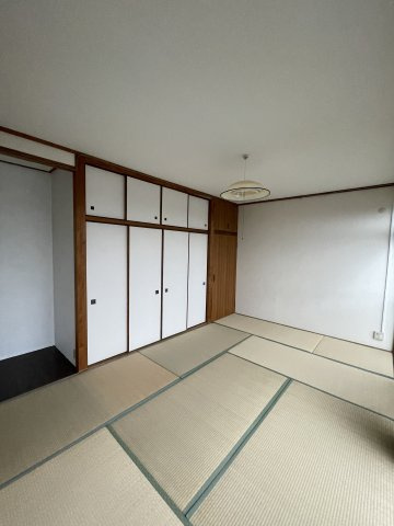 上細沢戸建ての和室