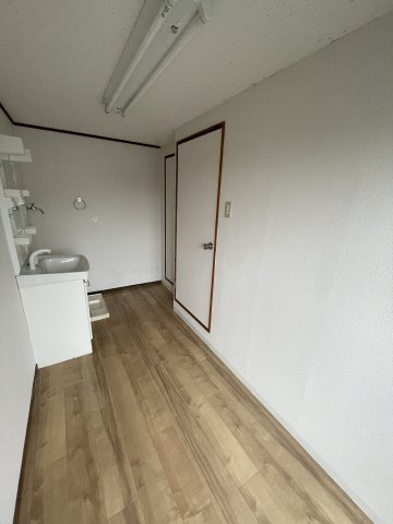 上細沢戸建ての居間・リビング