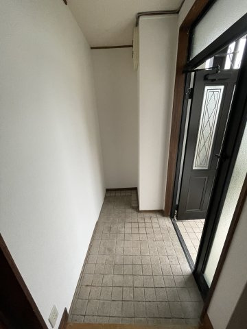 上細沢戸建ての玄関