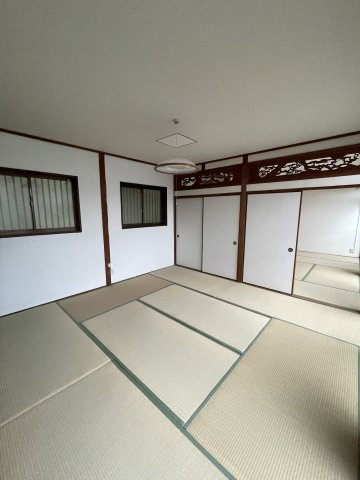 上細沢戸建ての和室