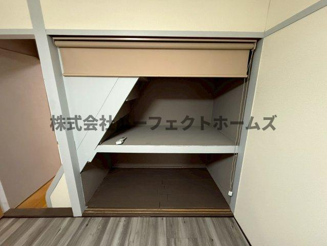 楠根南町テラスハウス　賃貸の収納|たっぷりとした収納スペースです