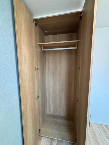 府中市栄町２丁目のアパートの収納