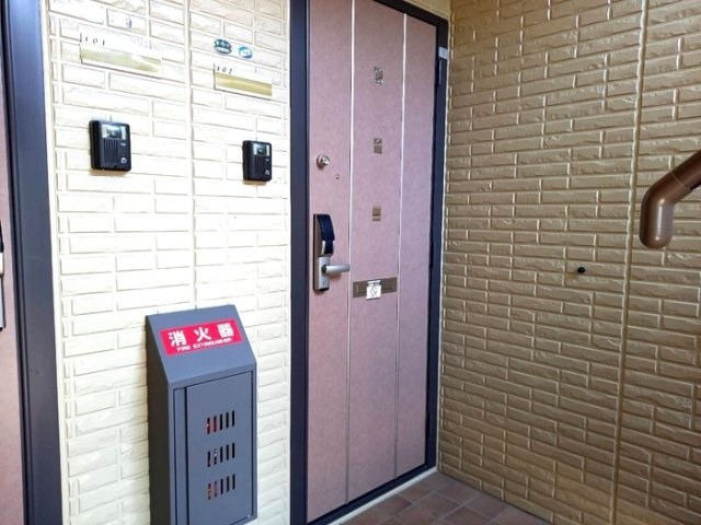 シャトーエレガン　Ａの玄関