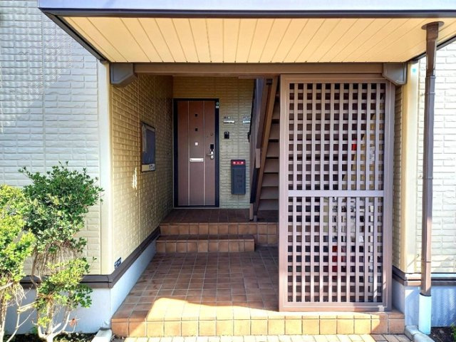 シャトーエレガン　Ａのエントランス