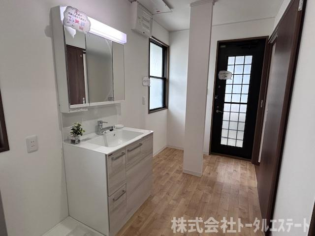熊野町3丁目13-46の玄関