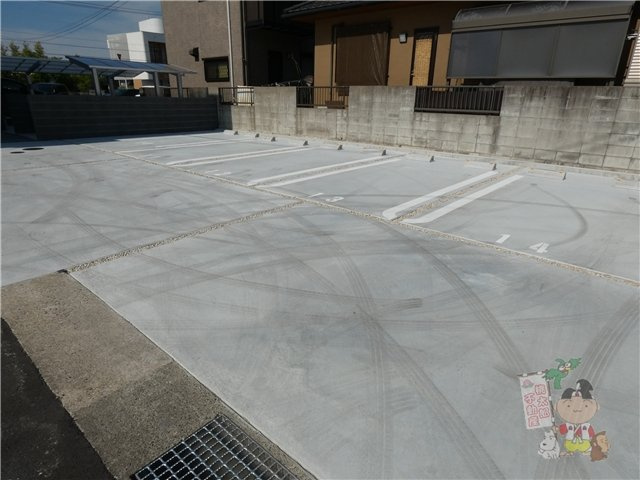 ＮＡＰの駐車場