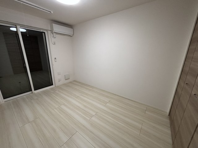 【寝室】