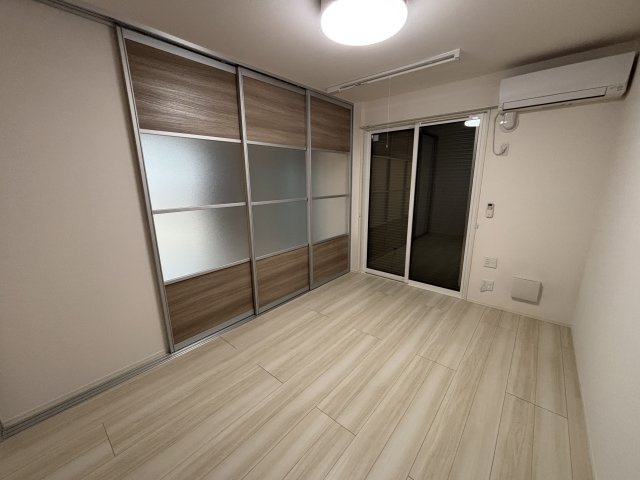 【寝室】