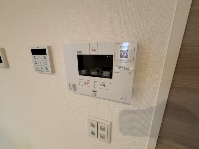 【TVモニター付きインターフォン】