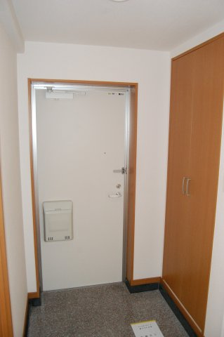 ディアコートJの玄関