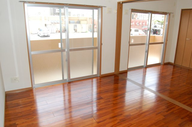 ディアコートJの居間・リビング