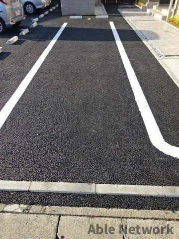 コンフォルターブルⅥの駐車場