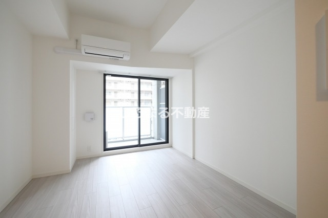 S-RESIDENCE阿波座bouncyの居間・リビング